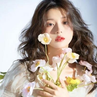 罗美雪妮黛的美丽与哀愁